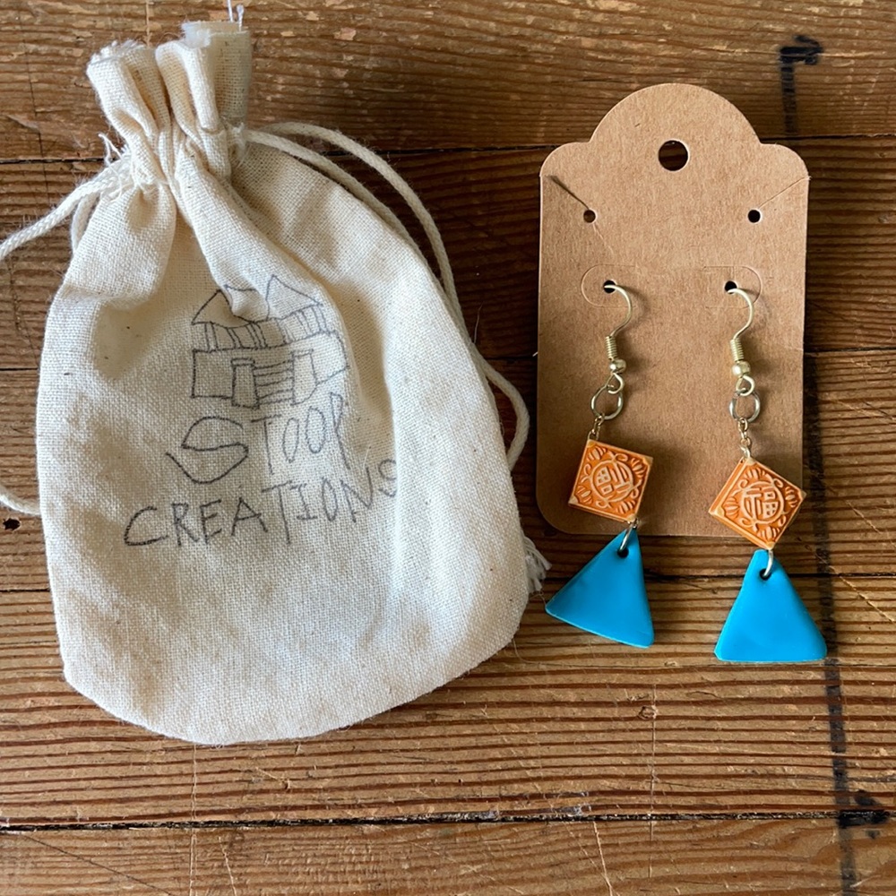 VINTAGE EARRINGS